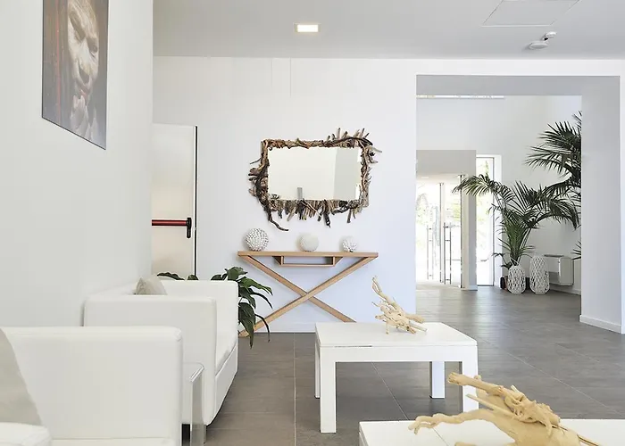 Club Torre Salinas - Adults Only